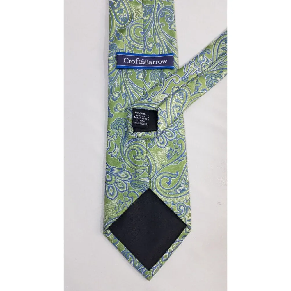 Croft & Barrow Mens Necktie Green & Blue Paisley Silk Tie
